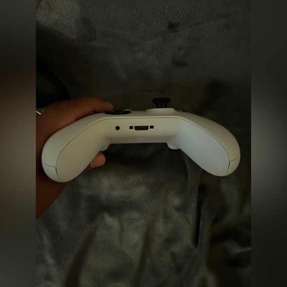 Xbox wireless Controller White - Picture 4 of 4